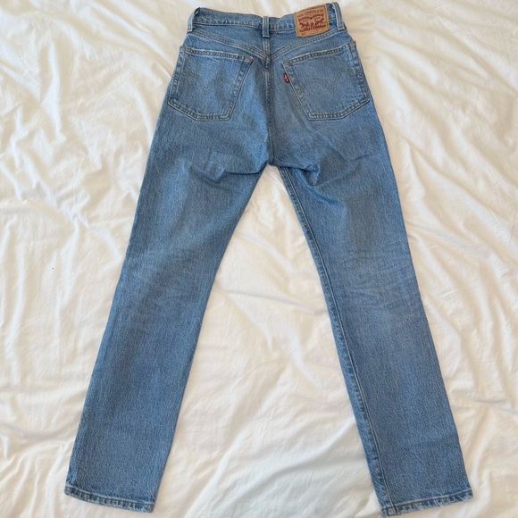 Levi’s 501 Women’s High Rise Distressed Straight Leg Jeans W24 L30 Button Fly - Picture 4 of 12